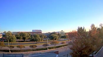 Weather camera view of Chalmette HS.