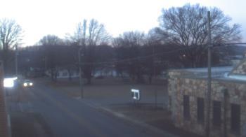 Weather camera view of Current River Career Center.