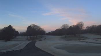 Weather camera view of Windyke Country Club.