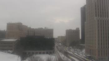 Weather camera view of Akron-Summit County Public Library.