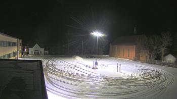 Weather camera view of Antwerp Primary School.