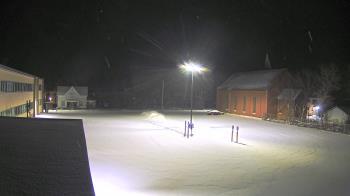 Weather camera view of Antwerp Primary School.