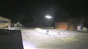 Weather camera view of Antwerp Primary School.