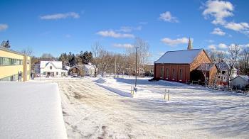 Weather camera view of Antwerp Primary School.