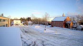 Weather camera view of Antwerp Primary School.