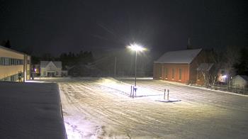 Weather camera view of Antwerp Primary School.