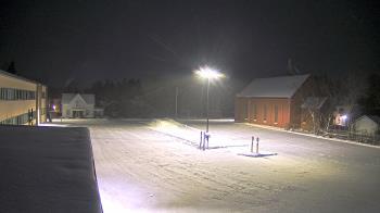 Weather camera view of Antwerp Primary School.