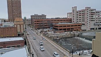 Weather camera view of City of Aurora IL.
