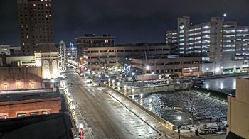Weather camera view of City of Aurora IL.