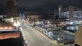 Weather camera view of City of Aurora IL.