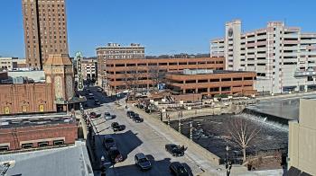 Weather camera view of City of Aurora IL.