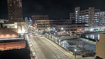 Weather camera view of City of Aurora IL.
