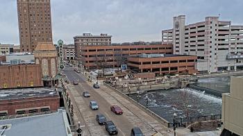 Weather camera view of City of Aurora IL.