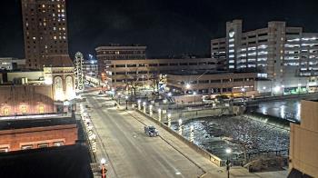 Weather camera view of City of Aurora IL.