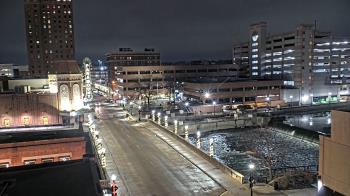 Weather camera view of City of Aurora IL.