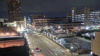 Weather camera view of City of Aurora IL.