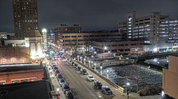 Weather camera view of City of Aurora IL.