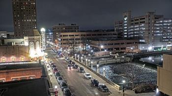Weather camera view of City of Aurora IL.