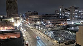Weather camera view of City of Aurora IL.