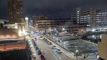 Weather camera view of City of Aurora IL.