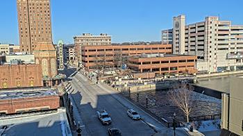Weather camera view of City of Aurora IL.