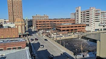 Weather camera view of City of Aurora IL.