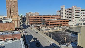 Weather camera view of City of Aurora IL.