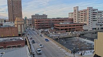 Weather camera view of City of Aurora IL.