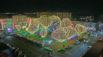 Weather camera view of Walton�s 5 & 10.