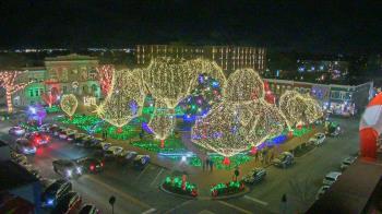 Weather camera view of Walton�s 5 & 10.