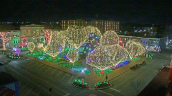 Weather camera view of Walton�s 5 & 10.