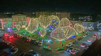 Weather camera view of Walton�s 5 & 10.