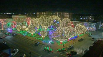 Weather camera view of Walton�s 5 & 10.