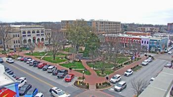 Weather camera view of Walton�s 5 & 10.