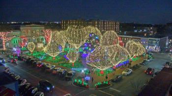 Weather camera view of Walton�s 5 & 10.