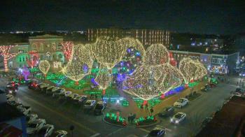 Weather camera view of Walton�s 5 & 10.