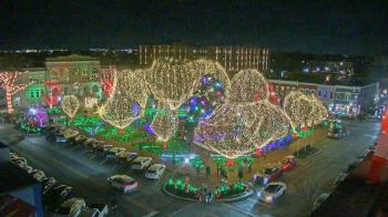 Weather camera view of Walton�s 5 & 10.