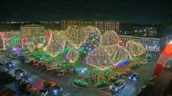 Weather camera view of Walton�s 5 & 10.