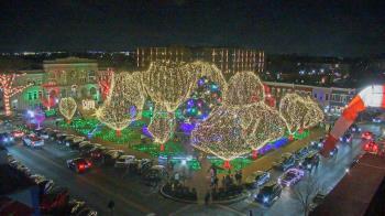 Weather camera view of Walton�s 5 & 10.