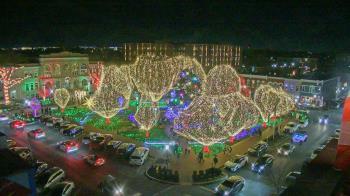 Weather camera view of Walton�s 5 & 10.