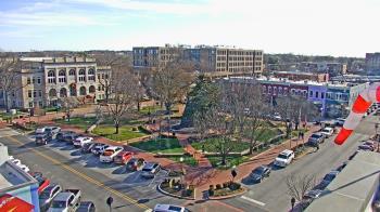 Weather camera view of Walton�s 5 & 10.