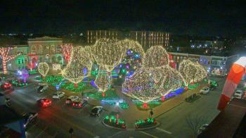 Weather camera view of Walton�s 5 & 10.