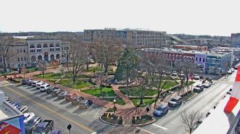 Weather camera view of Walton�s 5 & 10.