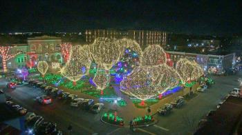 Weather camera view of Walton�s 5 & 10.