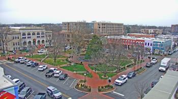 Weather camera view of Walton�s 5 & 10.