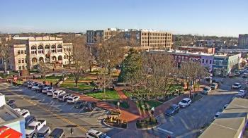 Weather camera view of Walton�s 5 & 10.