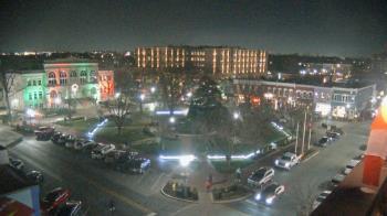 Weather camera view of Walton�s 5 & 10.