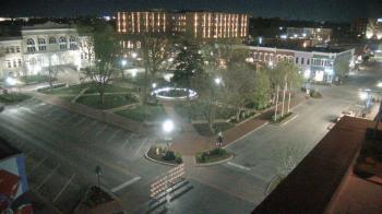 Weather camera view of Walton�s 5 & 10.