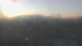 Weather camera view of Big Island Elementary School.