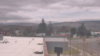 Weather camera view of Bridgeport High School.